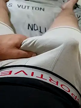 anis3g4 online show from September 2025 03:19:02 PM