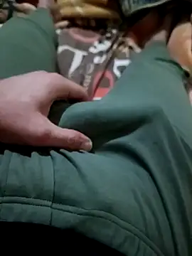 anis3g4 online show from November 2025 01:26:01 PM