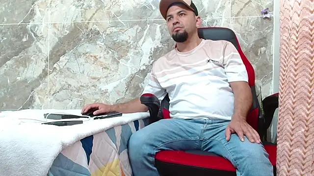 Snapshot of smitdleds1130 chatting on September 2025 09:14:01 PM smitdleds1130 online show from September 2025 09:14:01 PM