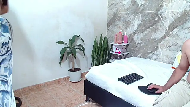 Snapshot of smitdleds1130 chatting on October 2025 08:43:01 PM smitdleds1130 online show from October 2025 08:43:01 PM