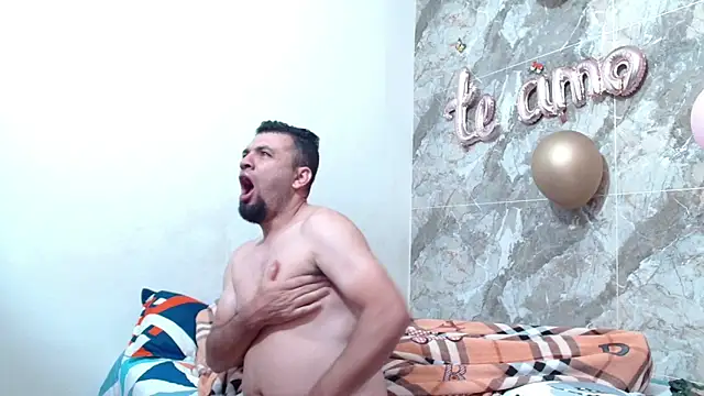 Snapshot of smitdleds1130 chatting on September 2025 02:17:01 AM smitdleds1130 online show from September 2025 02:17:01 AM