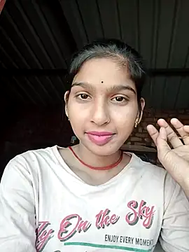 Snapshot of Yatiksha_Beby chatting on November 2025 06:29:01 AM Yatiksha Beby online show from November 2025 06:29:01 AM