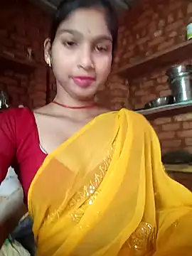 Snapshot of Yatiksha_Beby chatting on November 2025 06:39:01 AM Yatiksha Beby online show from November 2025 06:39:01 AM