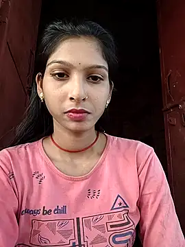 Snapshot of Yatiksha_Beby chatting on December 2025 10:32:02 AM Yatiksha Beby online show from December 2025 10:32:02 AM