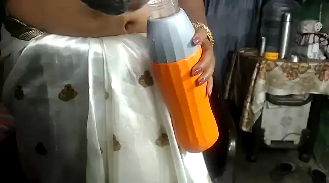 Snapshot of DearKimmi chatting on March 2025 08:42:02 PM DearKimmi online show from March 2025 08:42:02 PM