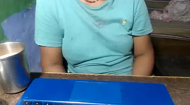 Snapshot of DearKimmi chatting on March 2025 09:15:02 PM DearKimmi online show from March 2025 09:15:02 PM