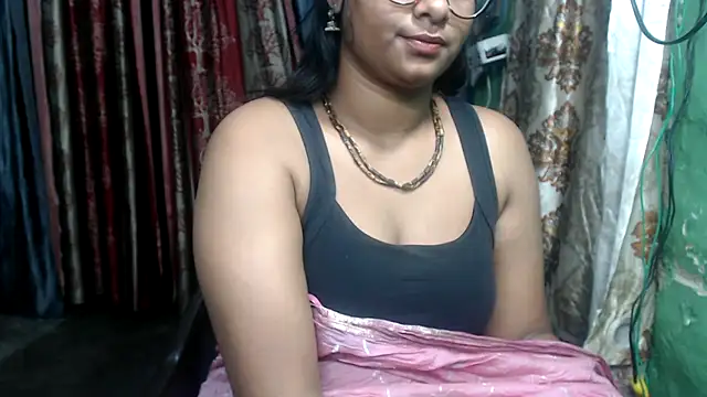 Snapshot of DearKimmi chatting on February 2025 08:10:01 PM DearKimmi online show from February 2025 08:10:01 PM