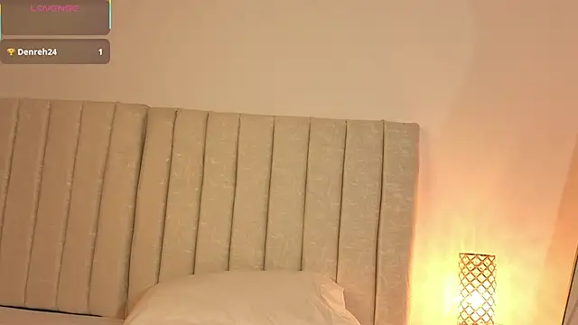 Snapshot of Paulaboterom chatting on December 2025 08:52:01 PM Paulaboterom online show from December 2025 08:52:01 PM