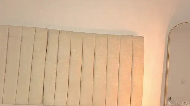 Paulaboterom online show from March 2026 05:14:02 PM