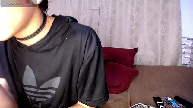 DaraKat18 online show from November 2025 09:04:01 PM