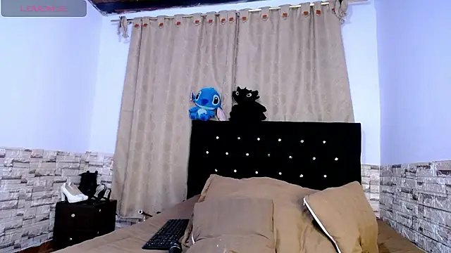 DaraKat18 online show from January 2026 08:43:02 AM