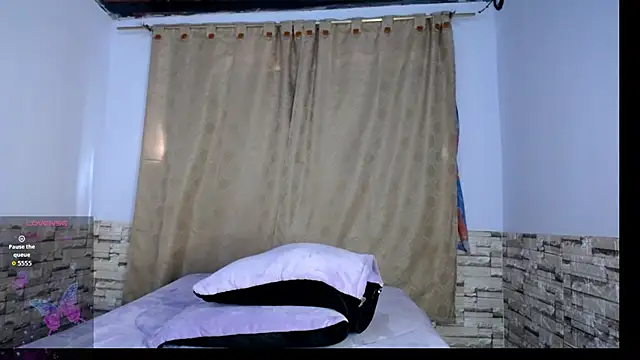 DaraKat18 online show from September 2025 09:37:02 PM