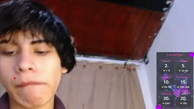 DaraKat18 online show from May 2026 10:09:02 PM