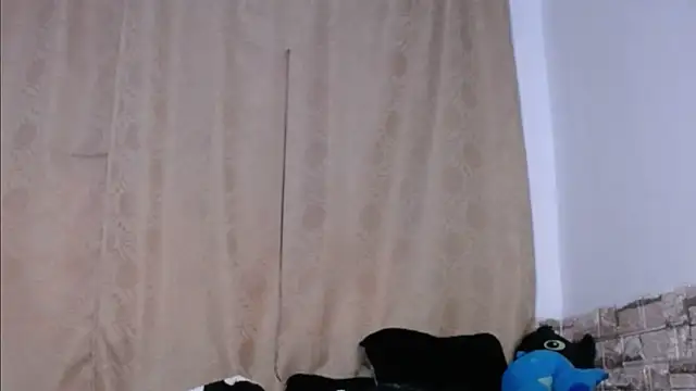 DaraKat18 online show from May 2026 10:13:02 PM