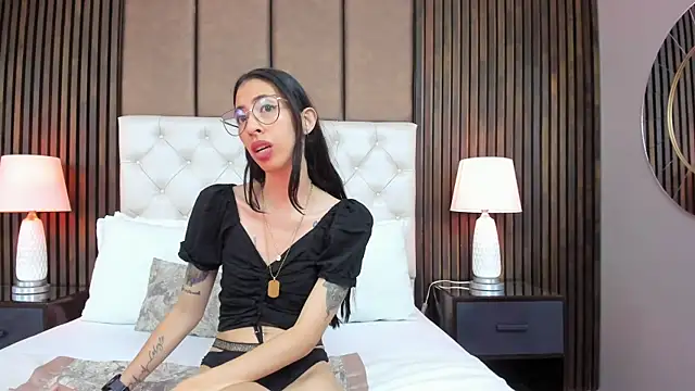 Snapshot of Kendal_Foxxx chatting on November 2025 11:35:02 AM Kendal Foxxx online show from November 2025 11:35:02 AM