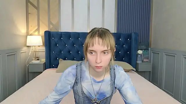 Beverly Gomes online show from October 2025 06:26:02 AM