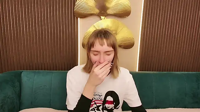 Beverly Gomes online show from September 2025 10:43:02 AM