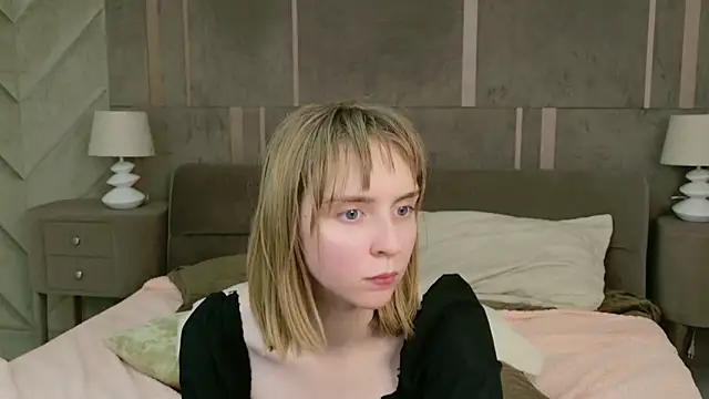 Beverly Gomes online show from October 2025 04:52:02 PM