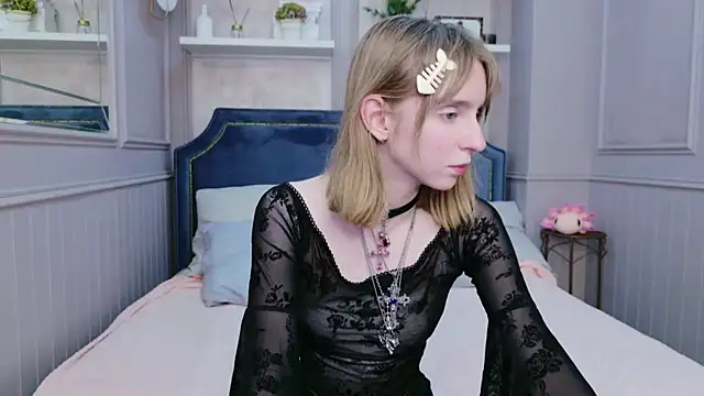 Beverly Gomes online show from November 2025 04:00:02 PM