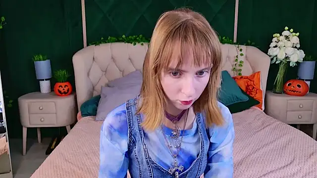 Beverly Gomes online show from October 2025 04:06:01 PM