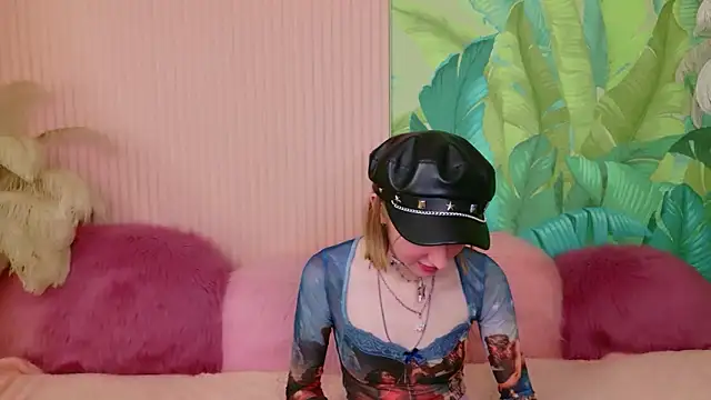 Beverly Gomes online show from February 2026 09:03:01 PM