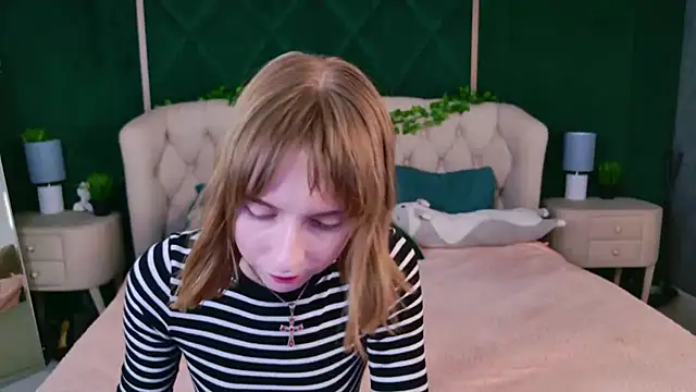 Beverly Gomes online show from November 2025 03:38:01 PM