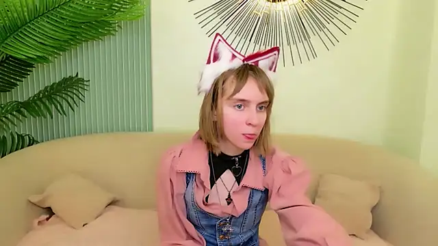 Beverly Gomes online show from February 2026 08:20:01 PM