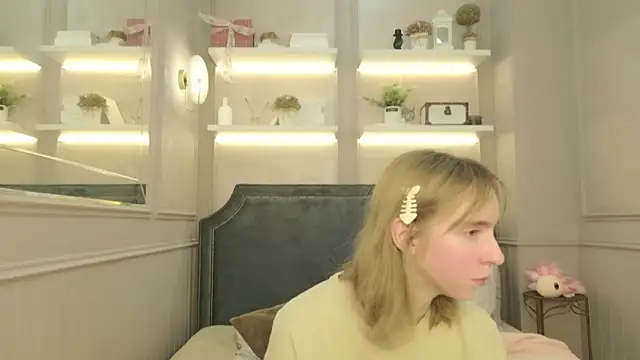 Beverly Gomes online show from September 2025 06:58:02 AM