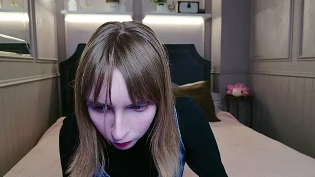 Beverly Gomes online show from November 2025 03:38:01 PM