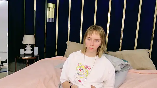 Beverly Gomes online show from September 2025 07:53:02 PM