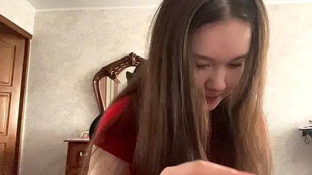 Pikmigirl18 online show from October 2025 09:21:01 AM