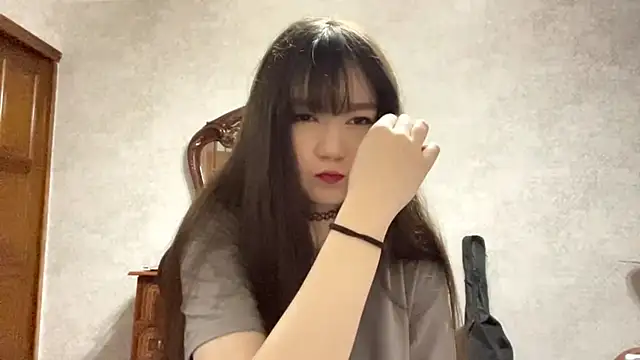 Pikmigirl18 online show from October 2025 01:13:02 PM