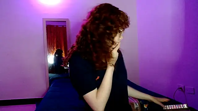 Snapshot of Myrosieposy chatting on December 2025 01:38:02 AM Myrosieposy online show from December 2025 01:38:02 AM