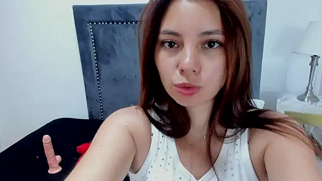 LinaFoxx1 online show from September 2025 01:06:01 PM