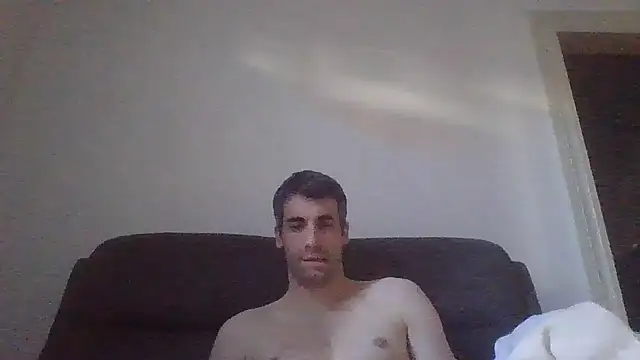 JulioIsHere4you online show from February 2026 12:24:01 PM