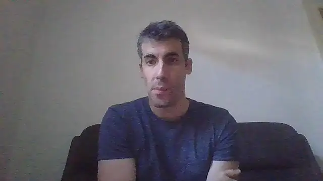 Snapshot of JulioIsHere4you chatting on November 2025 10:52:02 AM JulioIsHere4you online show from November 2025 10:52:02 AM