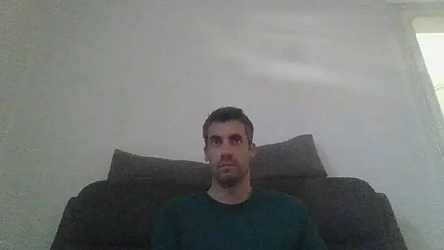 JulioIsHere4you online show from May 2026 08:45:01 AM