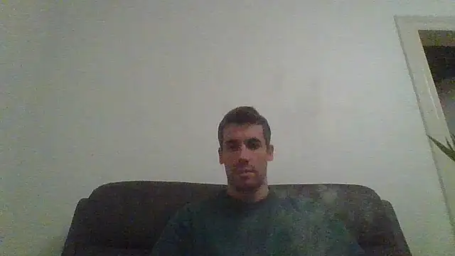 Snapshot of JulioIsHere4you chatting on November 2025 11:10:01 PM JulioIsHere4you online show from November 2025 11:10:01 PM