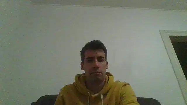 Snapshot of JulioIsHere4you chatting on October 2025 03:32:01 AM JulioIsHere4you online show from October 2025 03:32:01 AM