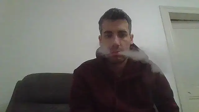 JulioIsHere4you online show from February 2026 10:51:02 PM