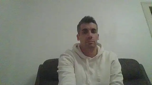Snapshot of JulioIsHere4you chatting on October 2025 10:09:02 PM JulioIsHere4you online show from October 2025 10:09:02 PM