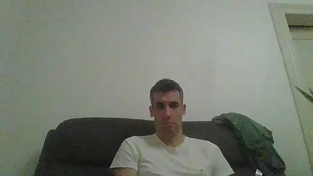 Snapshot of JulioIsHere4you chatting on December 2025 12:28:02 AM JulioIsHere4you online show from December 2025 12:28:02 AM