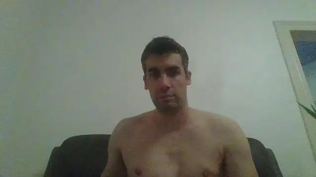 Snapshot of JulioIsHere4you chatting on November 2025 11:14:01 AM JulioIsHere4you online show from November 2025 11:14:01 AM