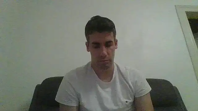 Snapshot of JulioIsHere4you chatting on September 2025 03:44:01 AM JulioIsHere4you online show from September 2025 03:44:01 AM