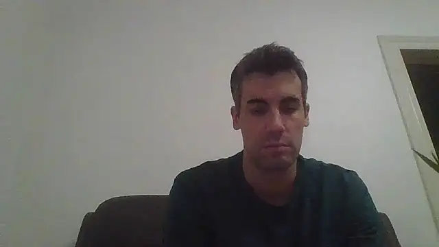 Snapshot of JulioIsHere4you chatting on November 2025 12:58:02 AM JulioIsHere4you online show from November 2025 12:58:02 AM