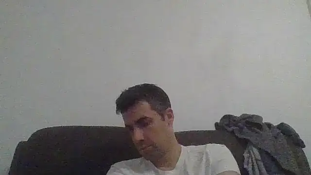 Snapshot of JulioIsHere4you chatting on November 2025 06:23:02 AM JulioIsHere4you online show from November 2025 06:23:02 AM