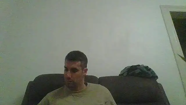 Snapshot of JulioIsHere4you chatting on December 2025 09:19:02 PM JulioIsHere4you online show from December 2025 09:19:02 PM