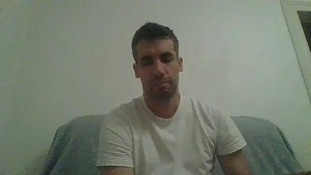 Snapshot of JulioIsHere4you chatting on October 2025 02:22:02 AM JulioIsHere4you online show from October 2025 02:22:02 AM