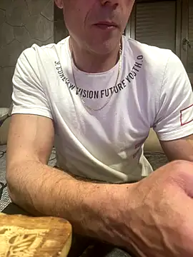 ruberofre online show from October 2025 10:13:01 PM