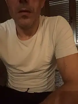 ruberofre online show from October 2025 01:41:02 PM